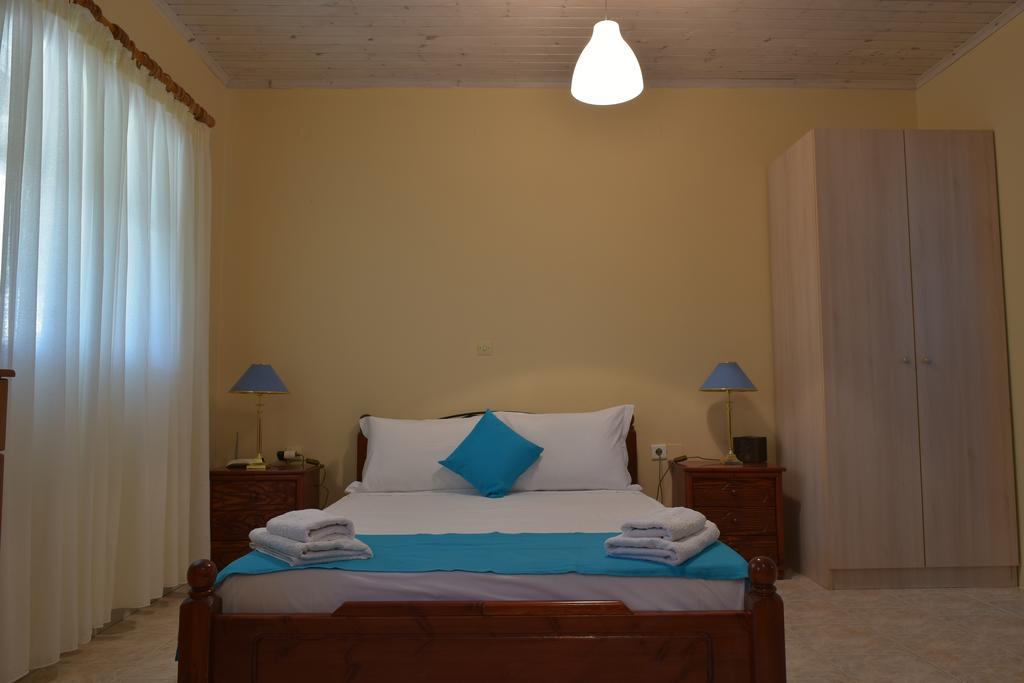 Paxos Santa Marina Villas Gáiosz Kültér fotó
